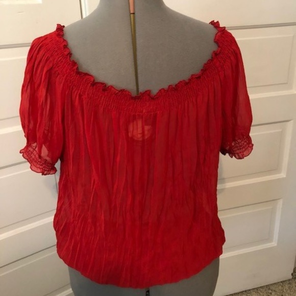 EAST 5th Cold Shoulder Top - Picture 3 of 5